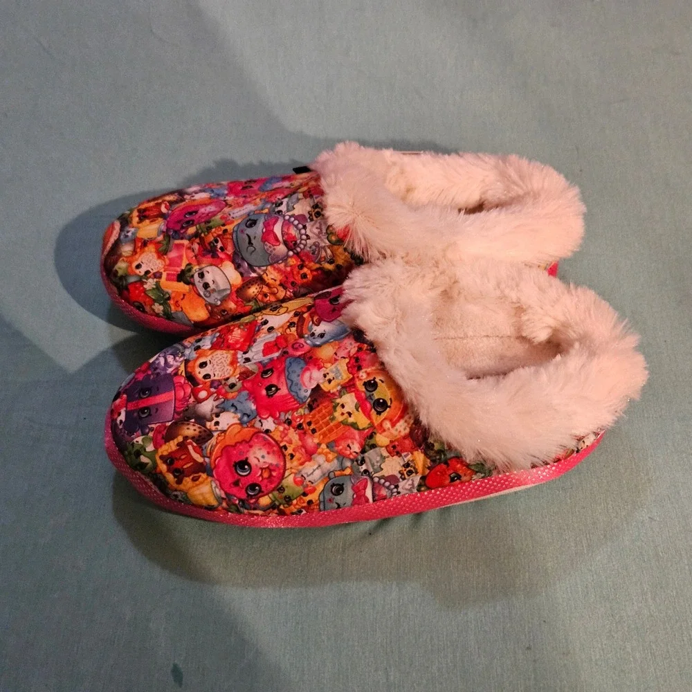 Shopkins Slippers Kids‎ Small 11-12 Pink Cozy Plush Faux Fur Lined Slip On NEW